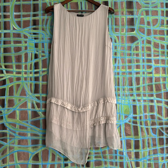 H Trend gray silk embellished asymmetrical layered hem MEDIUM made in Italy 🇮🇹 - Picture 1 of 8